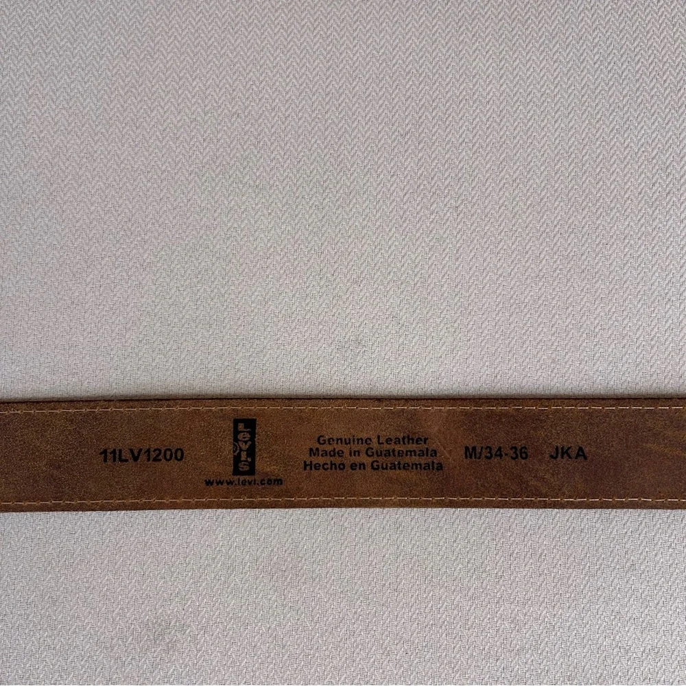 Levi's Men's Genuine Distressed Leather‎ Heavy Roller Buckle Brown Belt M 34/36
